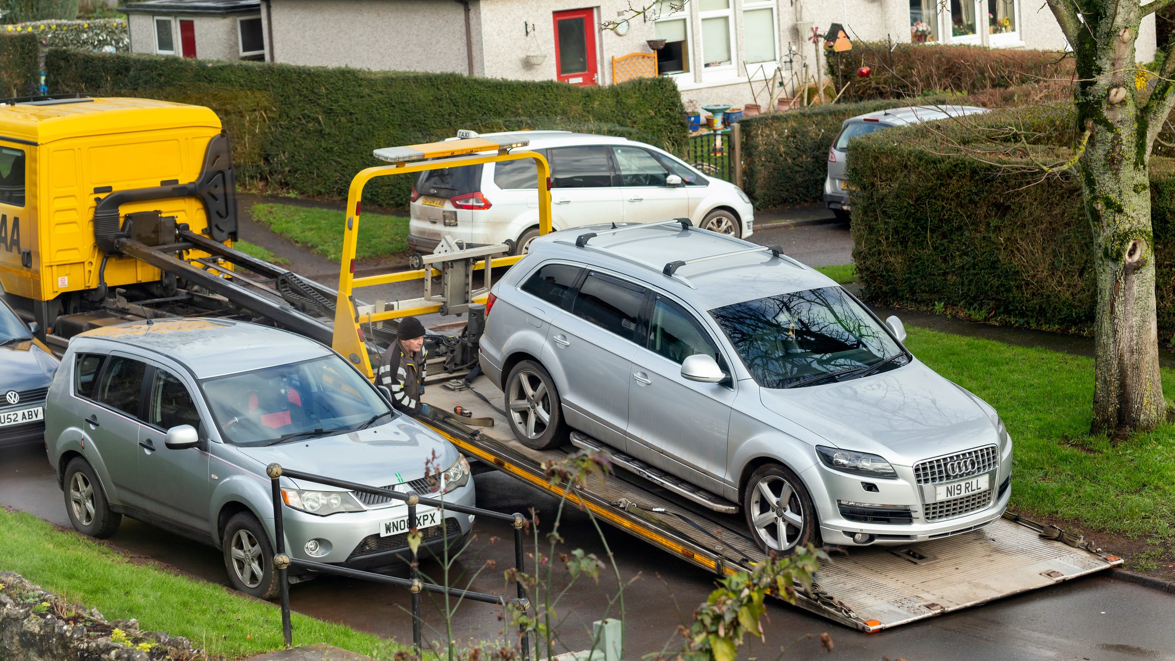 How to Choose the Best Car Recovery Service for Your Needs?