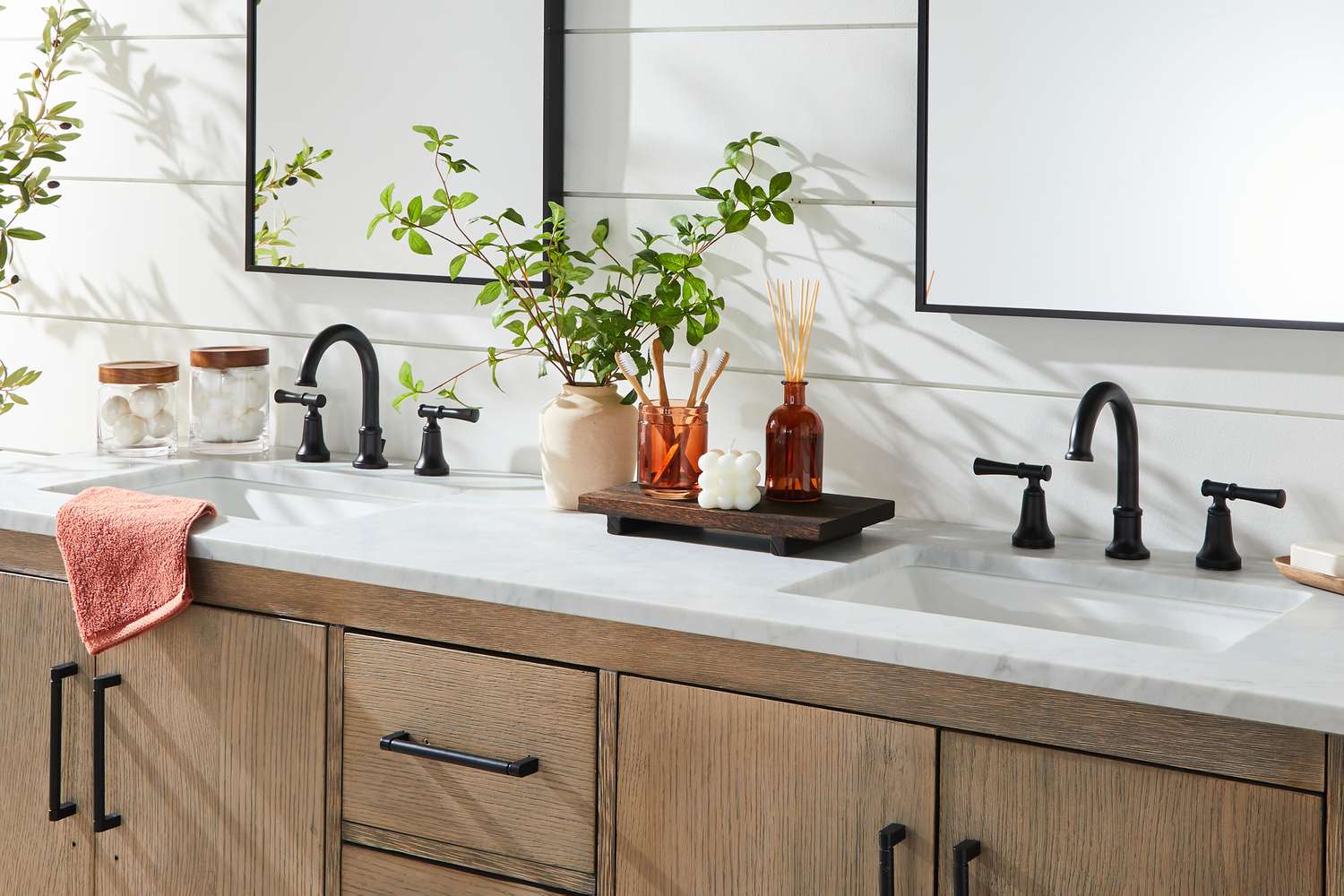 A Must-Have Bathroom Accessories For Any Home