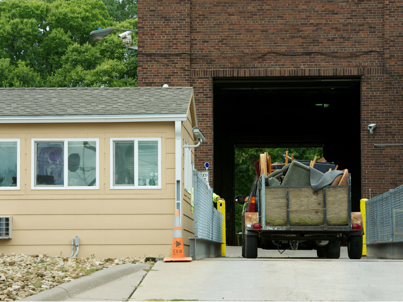 Don’t Let Junk Pile Up: Get Rid of It Fast with a Junk Removal Service