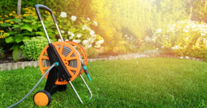 How to Select the Perfect Hose Reel Cabinet for Your Garden